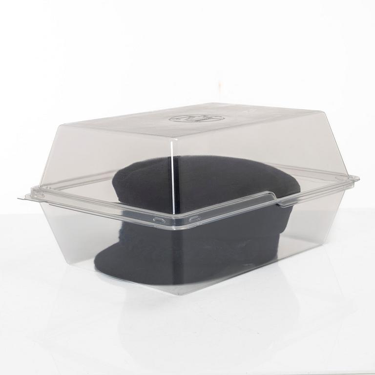 Chanel, vega cap/ship captain's cap, size M.