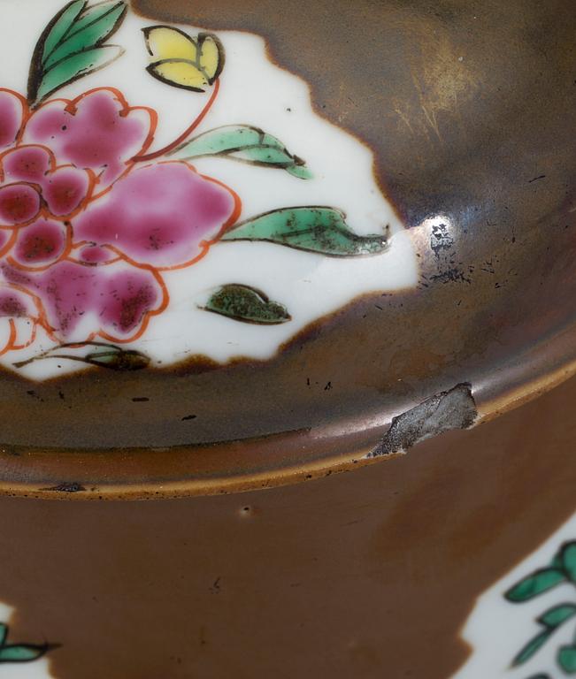 BURKAR, 2 st, porslin, Kina, 1800-tal.
