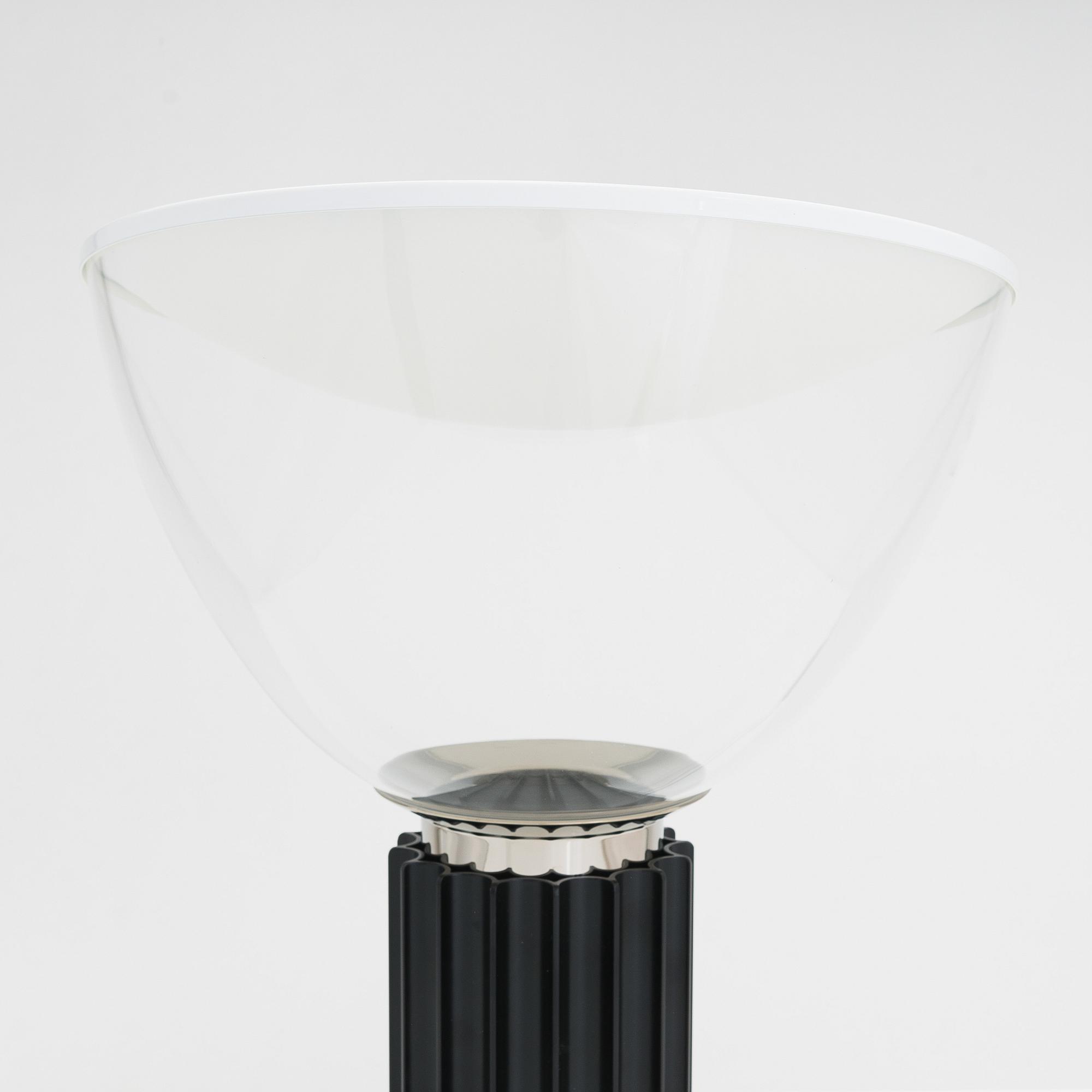 Achille Castiglioni, & Pier Giacomo, bordslampa, "Taccia", Flos, Italien.