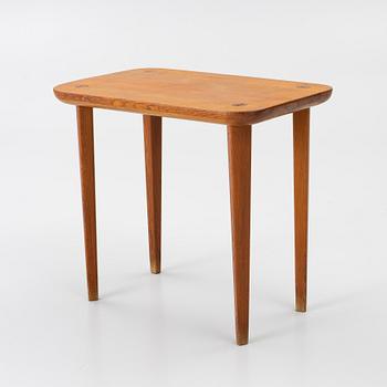 Coffee table, Swedish Modern, 1940-50s.