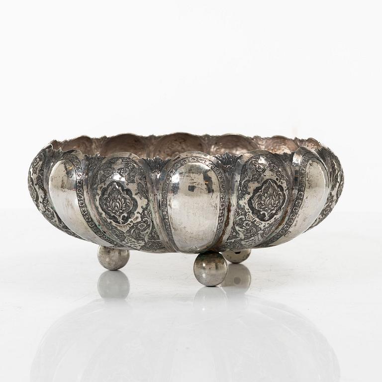 Skål, silver, Persien (Iran), 1900-tal.