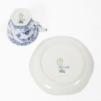 Royal Copenhagen, kaffeservis, 11 delar, porslin, "Musselmalet", mestadels helblonde, Danmark,