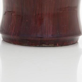 Vas, keramik. Kina, 1900-tal.