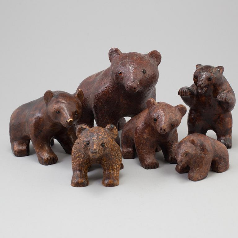 21 sculptures of bears, Hammerdal.