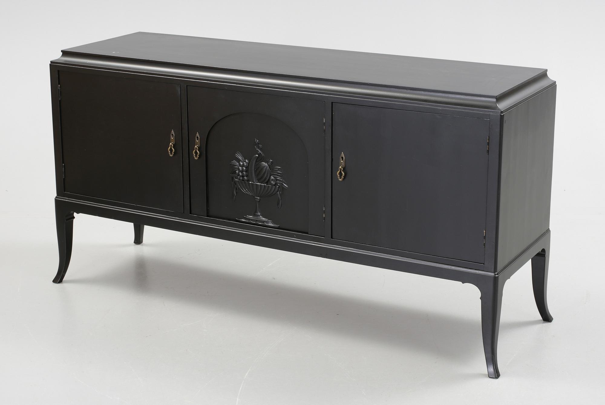 SIDEBOARD, 1900-talets första hälft.