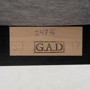 GAD, tre stolar samt en pall, modell "Fole" samt "Endre", samtida.