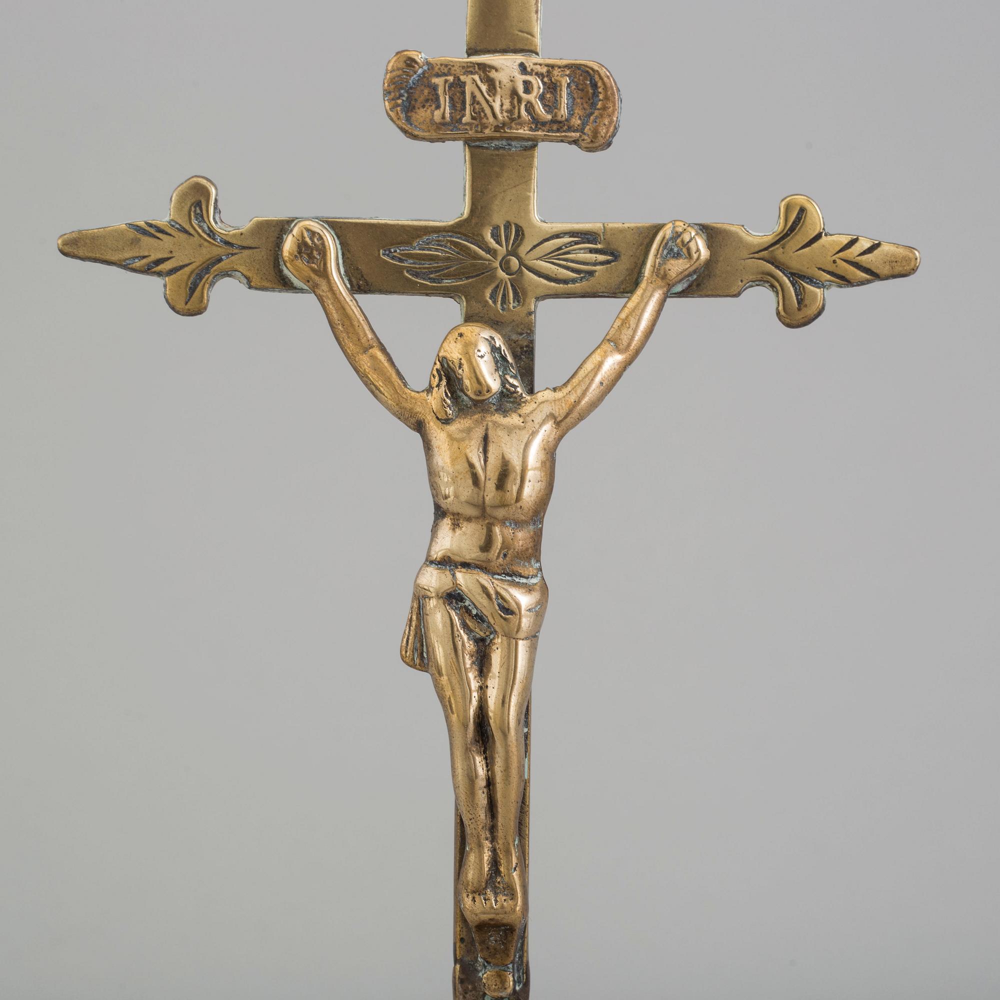 An 18th/19th century bronze crucifix.