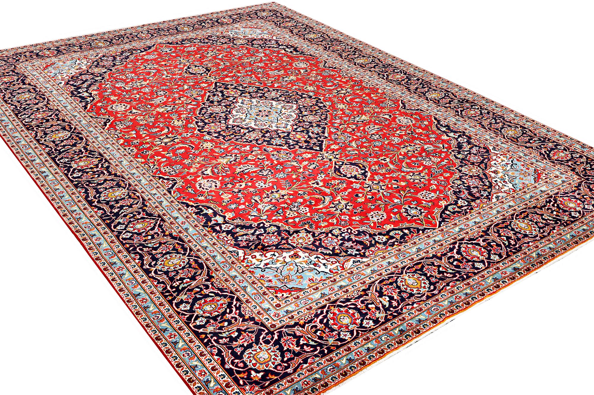 A Kashan carpet, c. 401 x 292 cm.