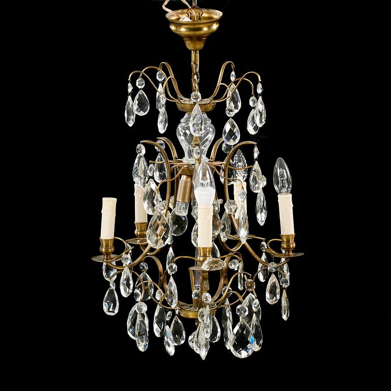 A mid 1900s chandelier, height ca 58 cm.