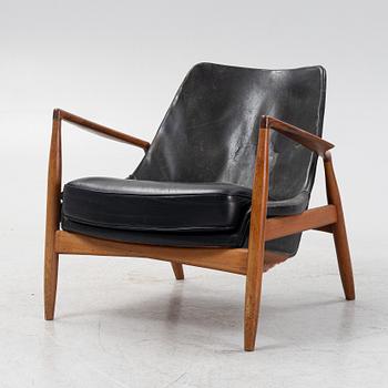 Ib Kofod Larsen, a 'Sälen' (Seal) armchair, Olof Perssons Fåtöljindustri (OPE), Jönköping, Sweden 1950-60s.