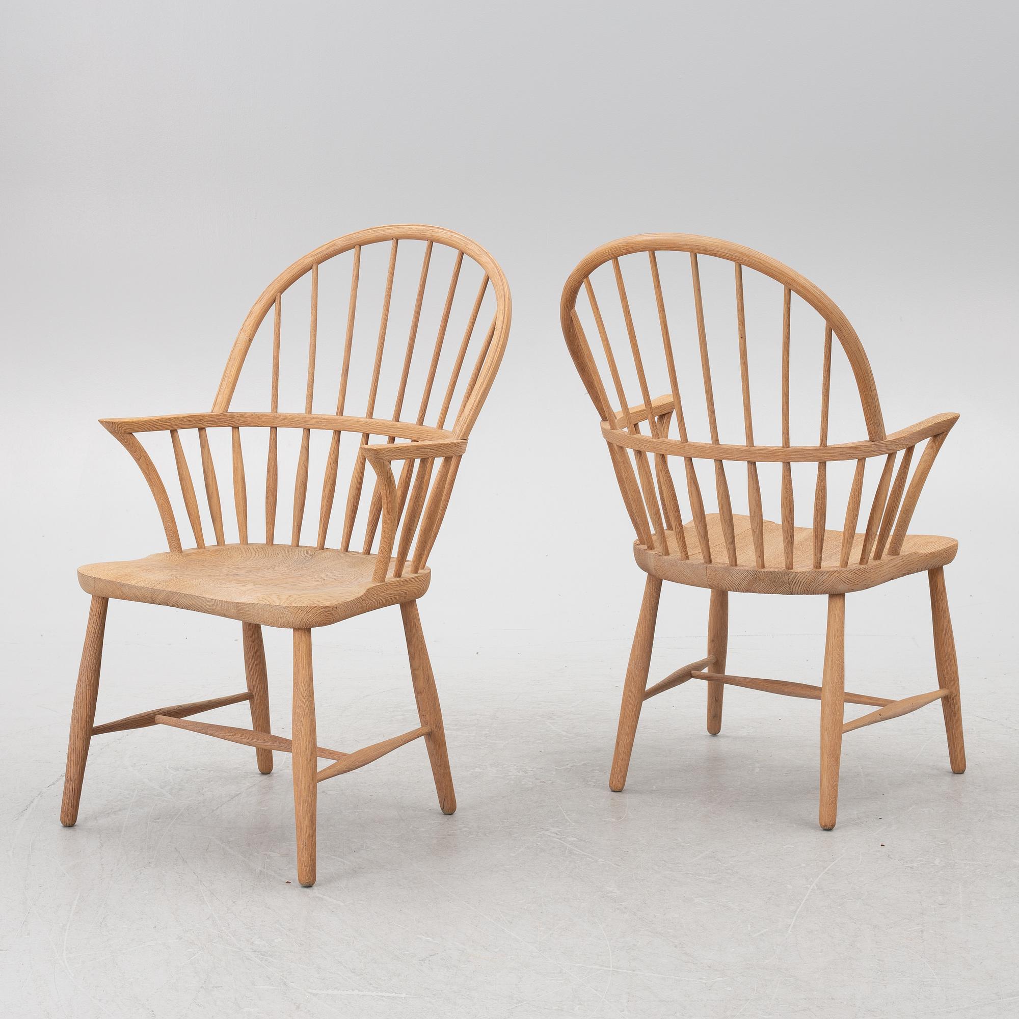 Frits Henningsen, a set of eight Windor chairs, Carl Hansen & Søn, Denmark.