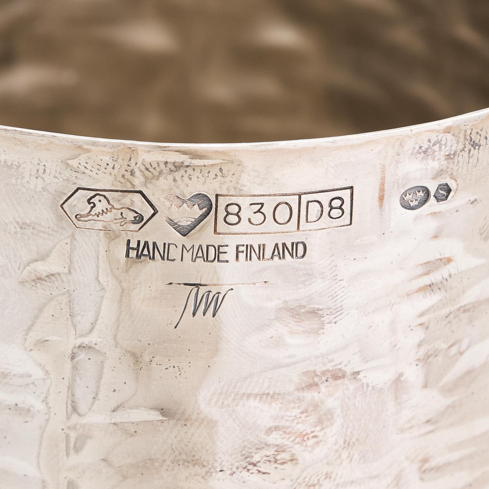 Tapio Wirkkala, tillbringare och bägare, silver resp. sterlingsilver, Kultakeskus, Tavastehus, 1981 och 1970.