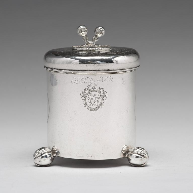 Niels Gertsen Thorbrügger, dryckeskanna, silver, Kolding (verksam 1710-1762).