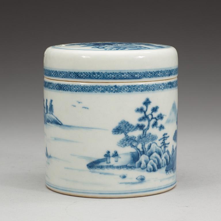 A blue and white jar with cover, Qing dynasty, Qianlong (1736-95).