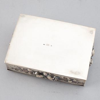 7 silver boxes.