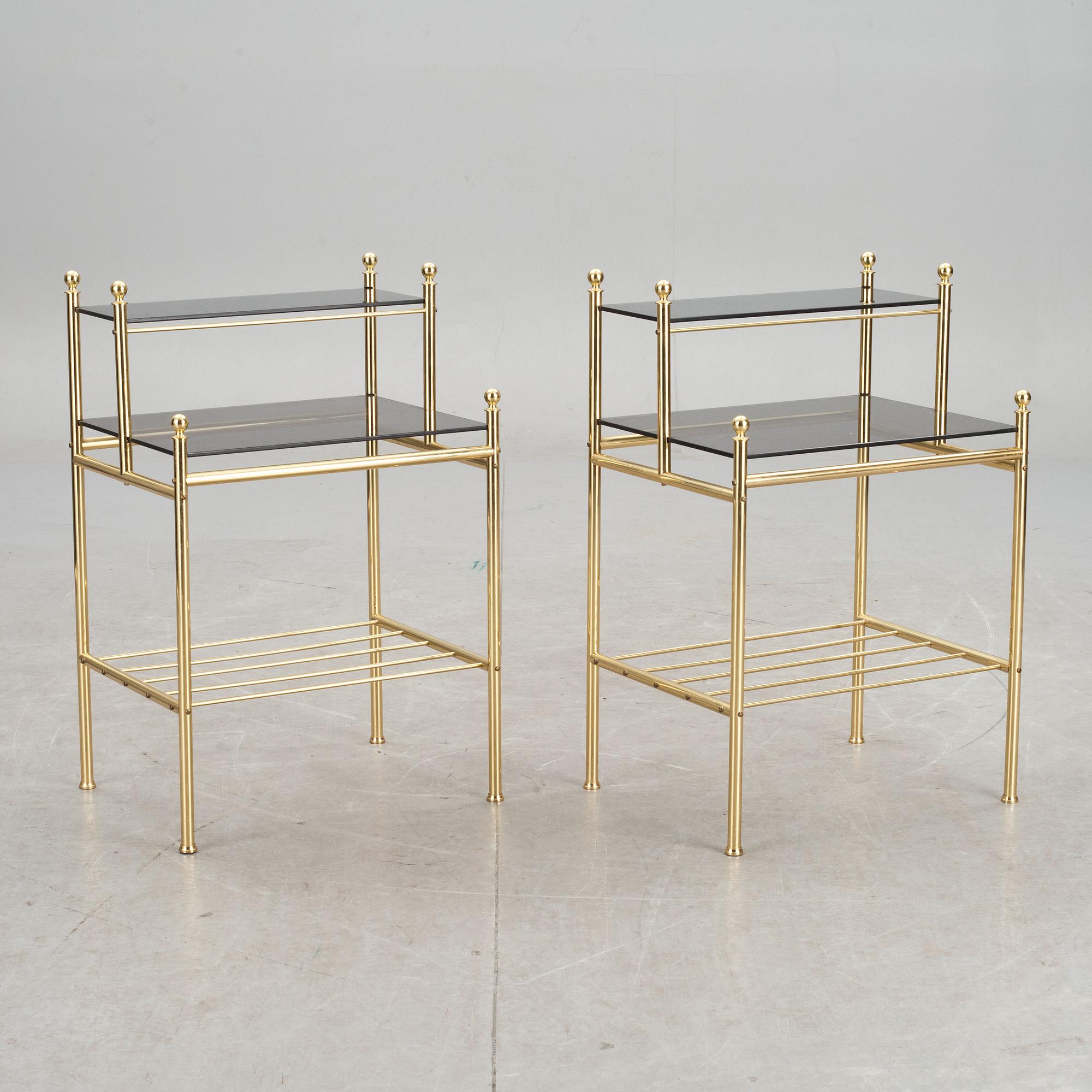 SÄNGBORD, ett par. 1900-talets andra hälft.