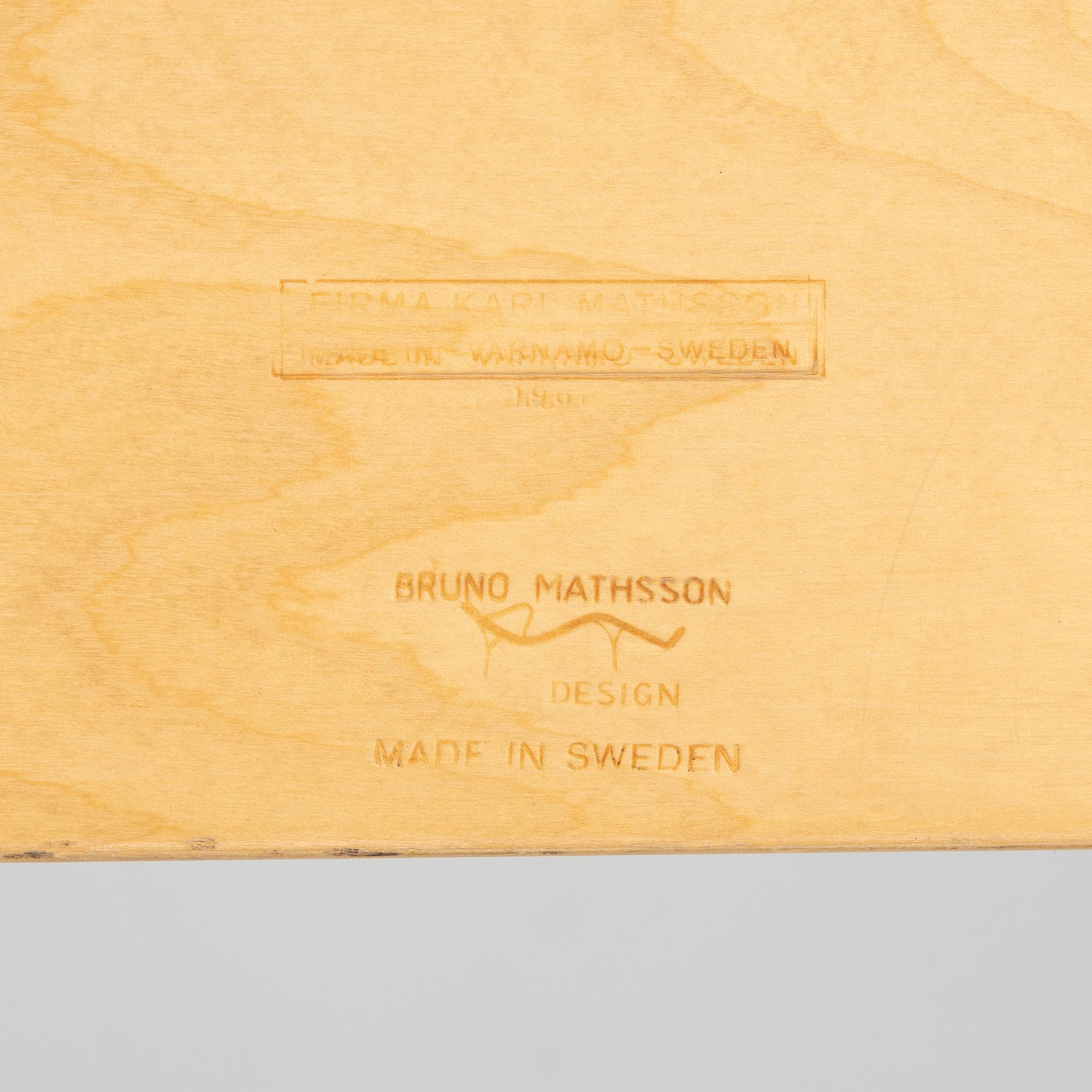 Bruno Mathsson, bokvagga, Firma Karl Mathsson, Värnamo, daterad 1961.