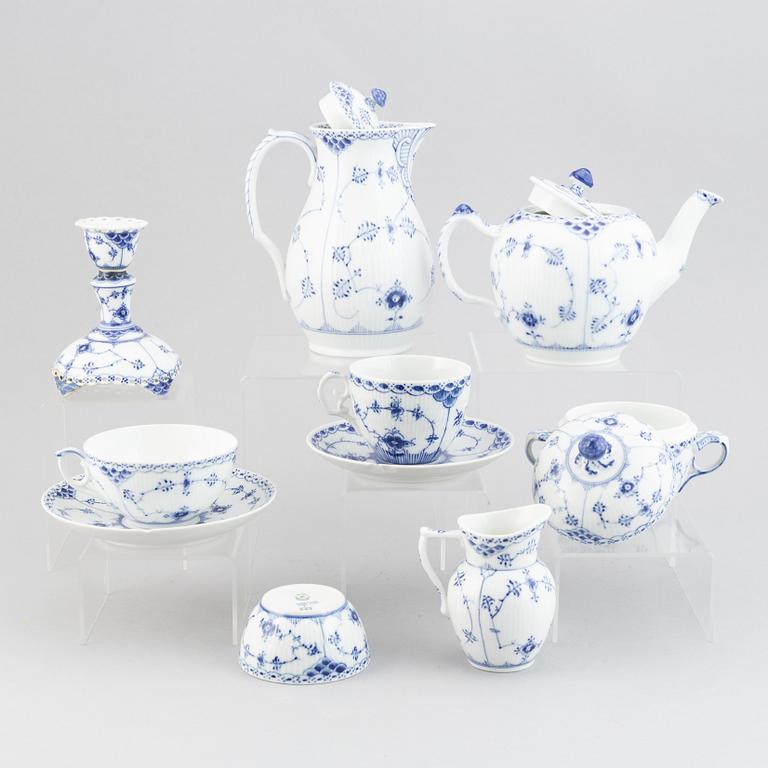 30 pieces, Royal Copenhagen, "Musselmalet", porcelain, Denmark.