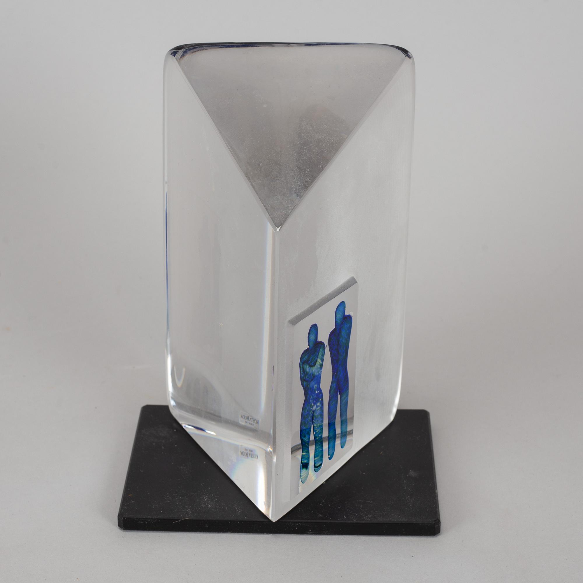BERTIL VALLIEN, a glass sculpture, signed.