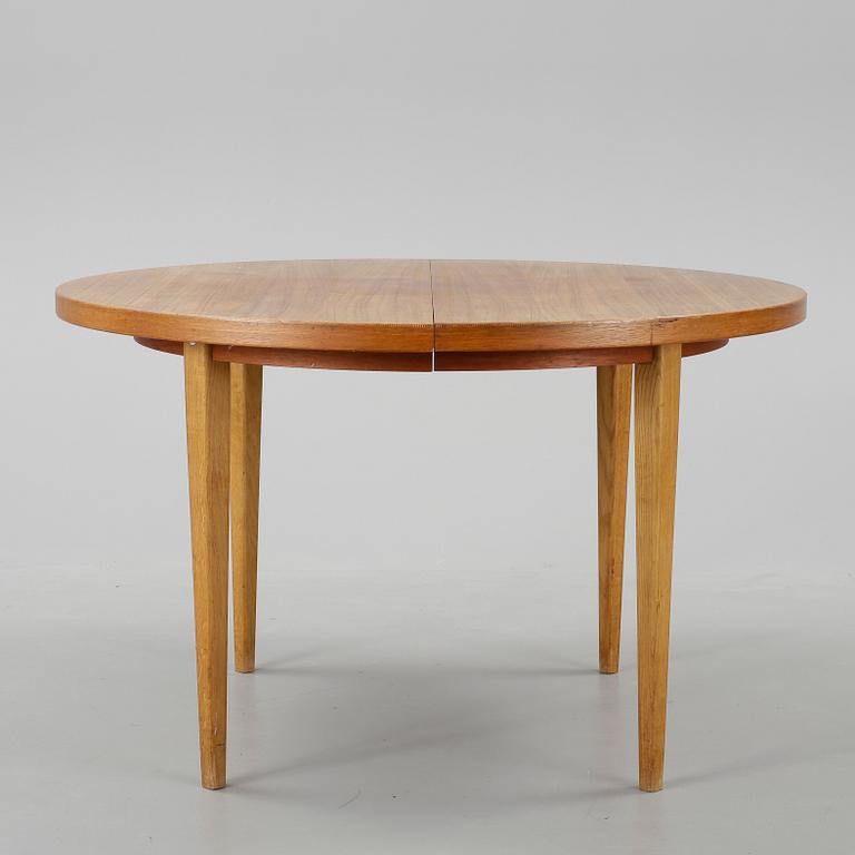 MATBORD, med tre iläggsskivor. Niels O Møller, J L Møller, Danmark, 1960-tal.