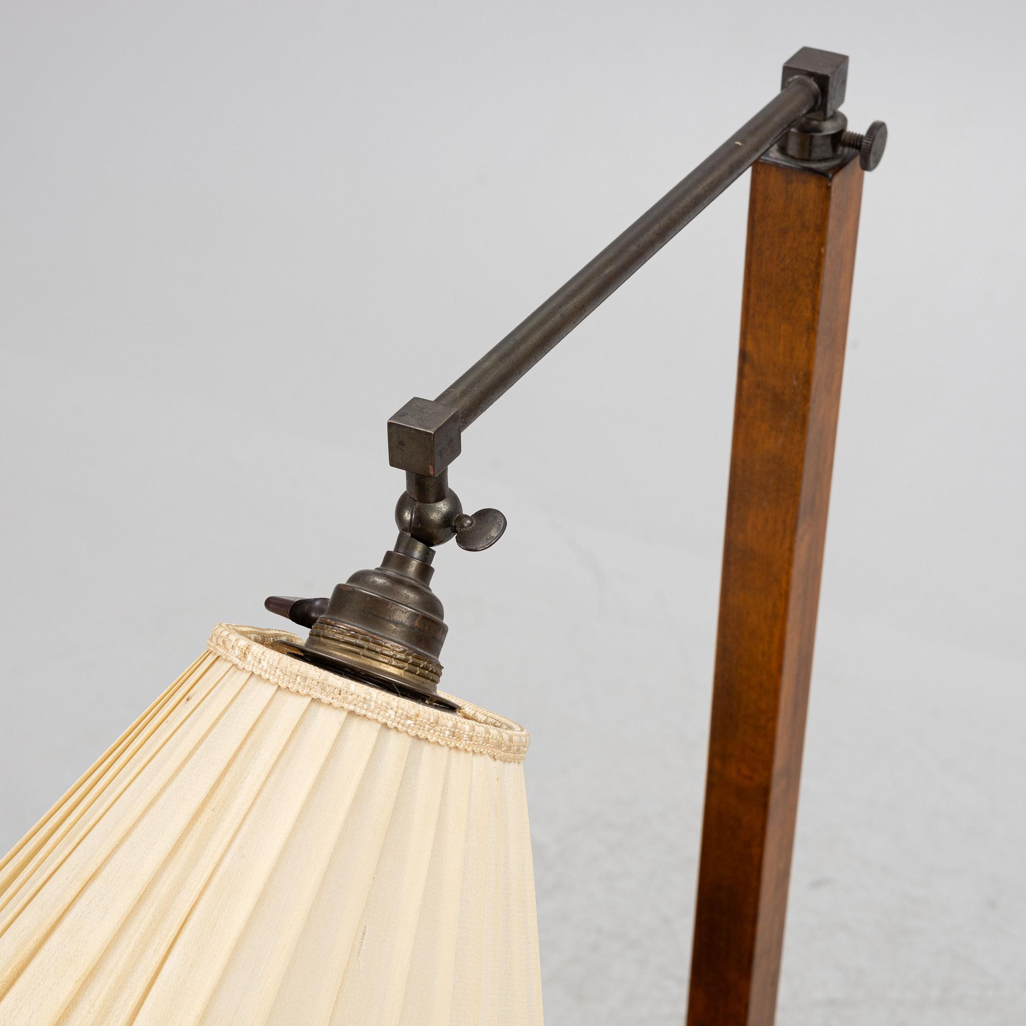 Bord med lampa, funkis, 1930-tal.