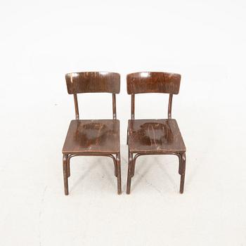 Two "B403" chairs by Ferdinand Kramer for Thonet. Österrike 1927.