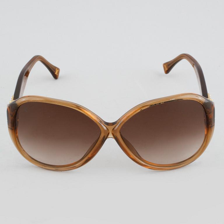 LOUIS VUITTON, sunglasses.