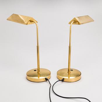 Pöytävalaisinpari, KT-Valaistus, Turku 1900-luvun viimeinen neljännes.