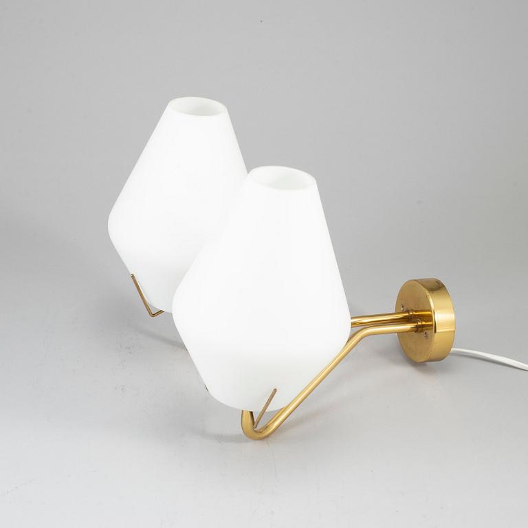 A Asea wall lamp from the mid 20th century.