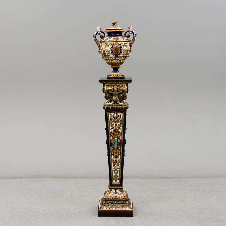 A majolica lidded vase and pedestal, Rörstrand, late 19th century.