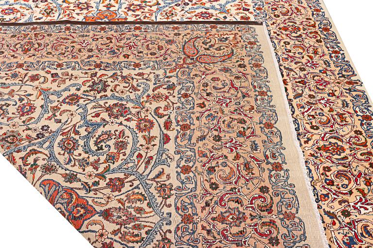 A Kashmir carpet, c. 383 x 293 cm.