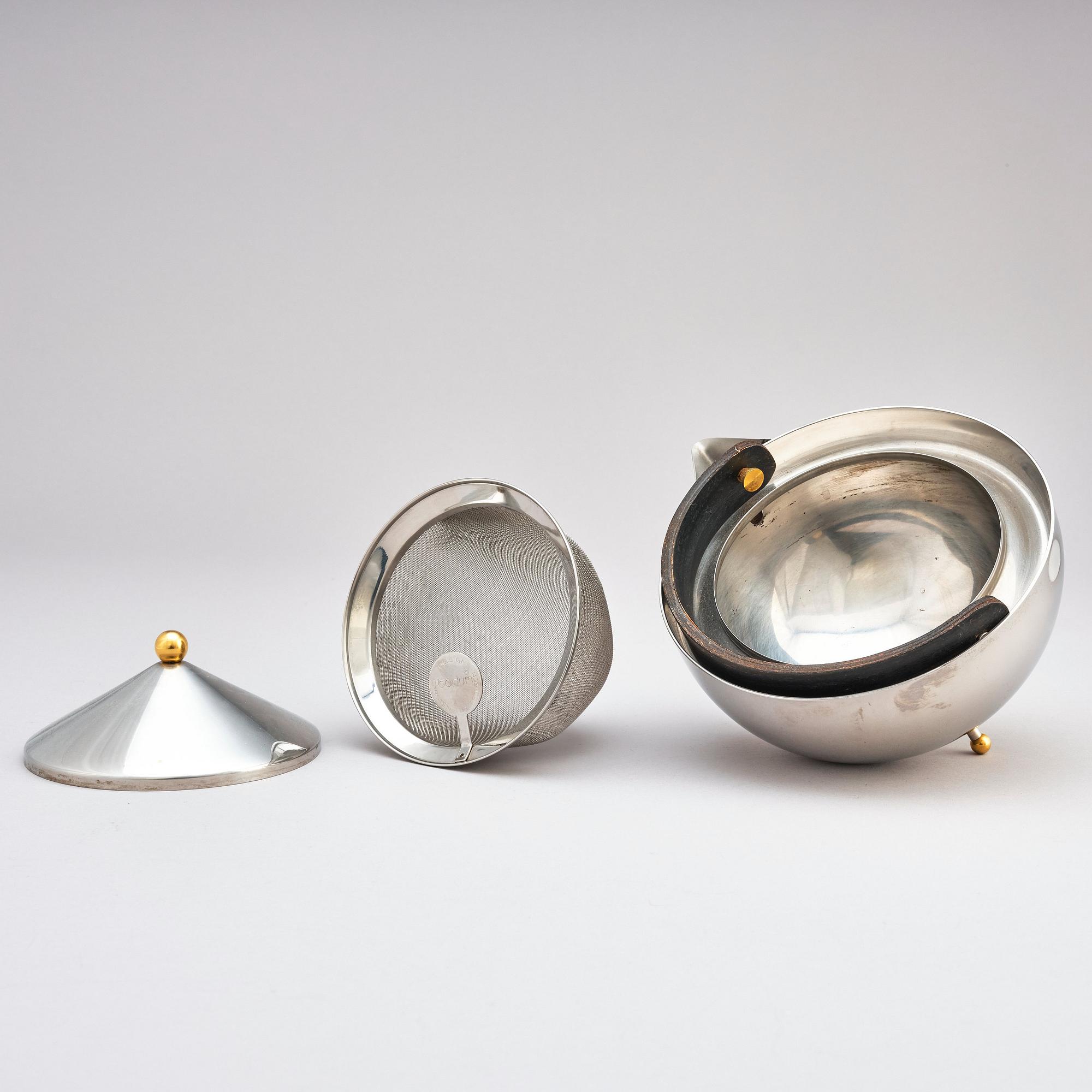 Richard Sapper, & Carsten Jörgensen, a water- and tea boiler, Alessi and Bodum, late 20th century.