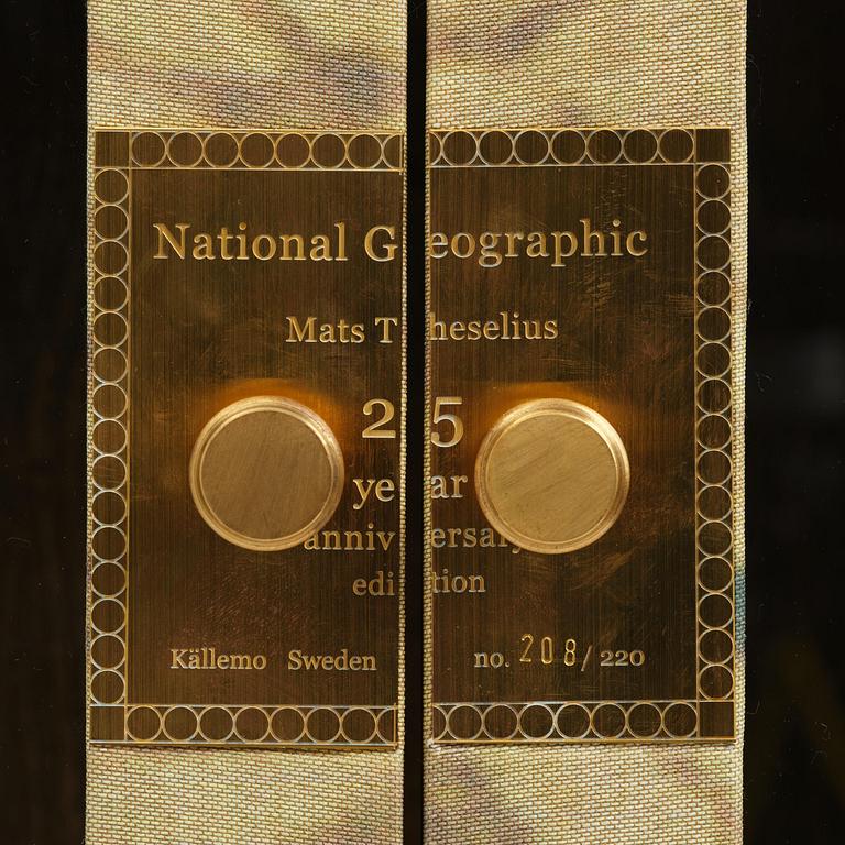 Mats Theselius, a "National Geographic 25th Anniversary Edition" cabinet, ed. 208/220, Källemo, Värnamo, post 2016.