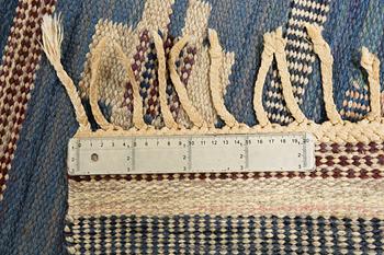 A flat weave by Marianne Richter, model "Hästhov", signed AB MMF MR, 220 x 155 cm.