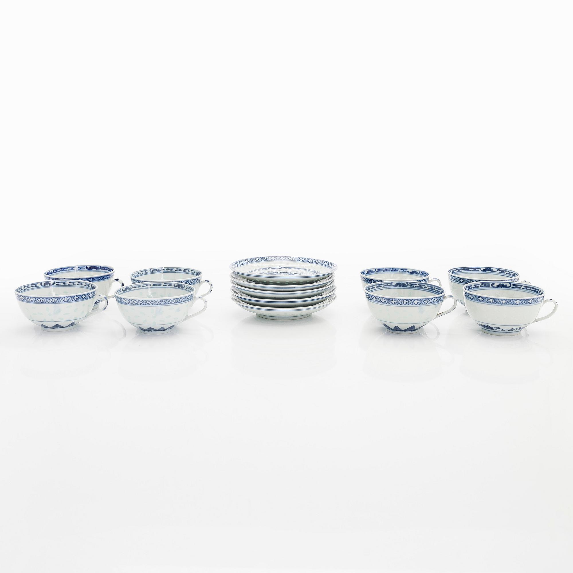 8 kuppia, 5 lautasta, posliini, Kiina, 1900-luvun alku.