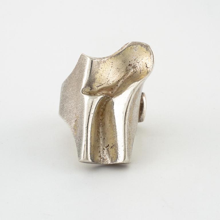 A ring by Lapponia, 1990.