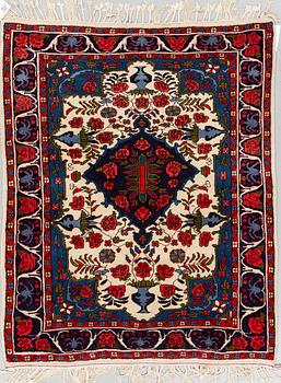 A RUG, oriental, ca 139 x 113 cm.