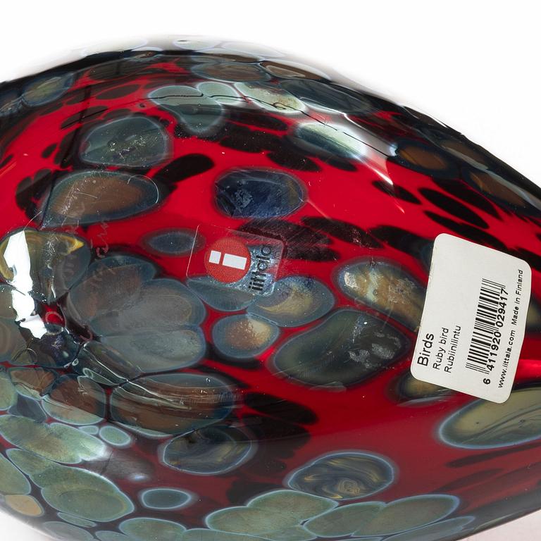 Oiva Toikka, a 'Ruby bird', Nuutajärvi, Finland.