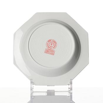 Karin Björquist, a 76-piece “Röd kant” bone china dinner service, Gustavsberg, post 1968.