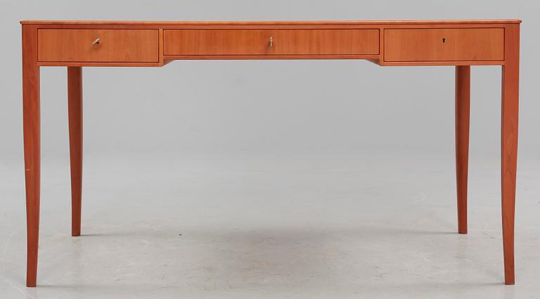 SKRIVBORD, "Nya Guldheden" Carl Malmsten, Åfors möbelfabriker AB, 1900-talets andra hälft.