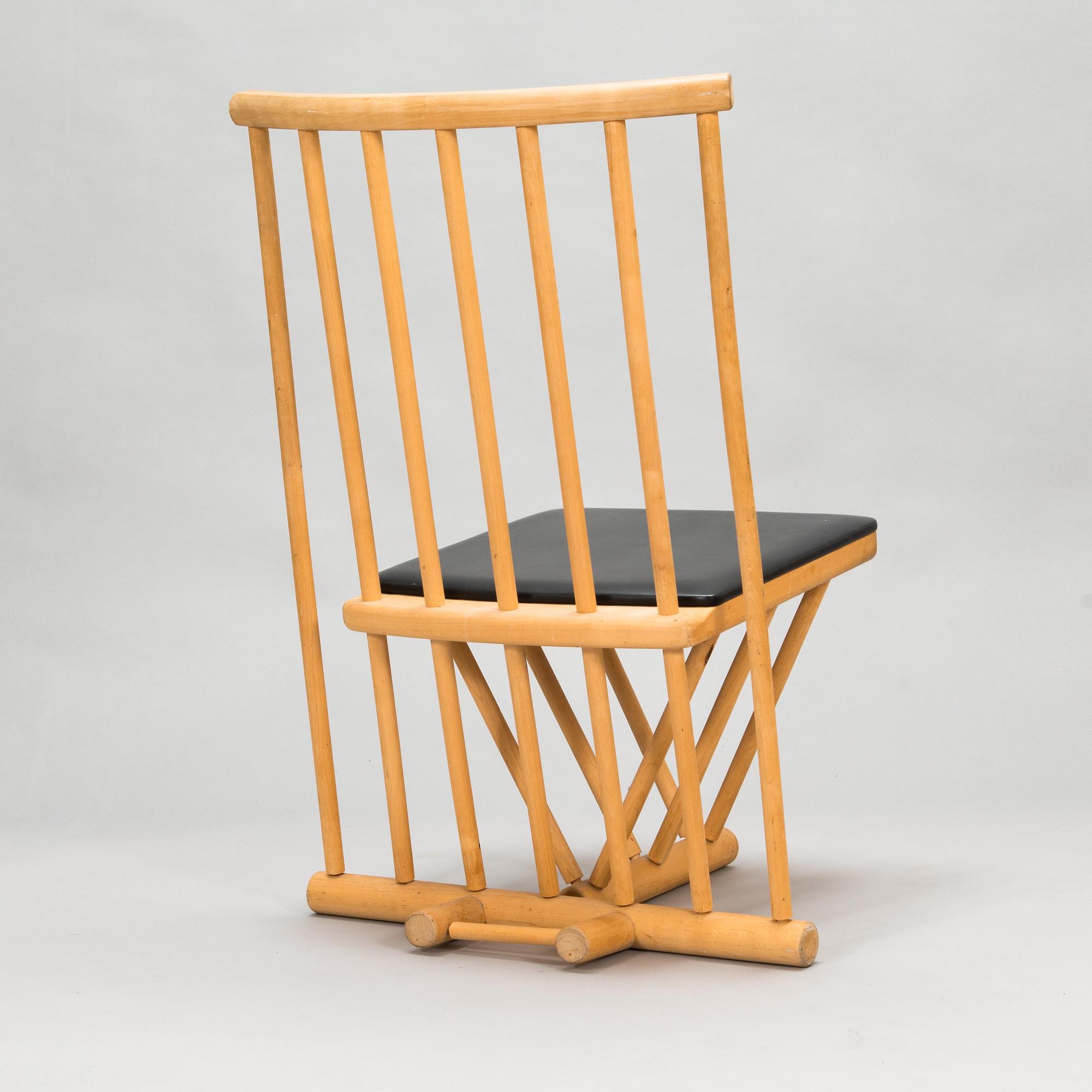 Olavi Hänninen, a 1981 spindle chair.
