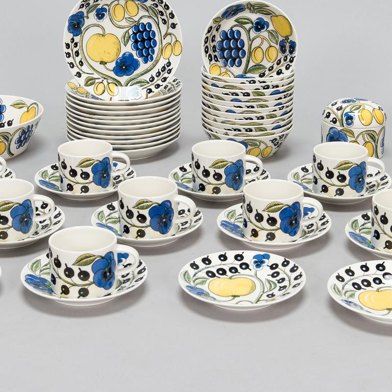 Birger Kaipiainen, a 51-piece set of 'Paratiisi' tableware for Arabia, Finland.