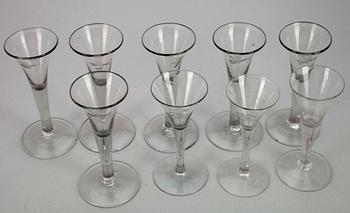 SNAPSGLAS, 6+3, glas, troligen Norge, 1800-talets första hälft.