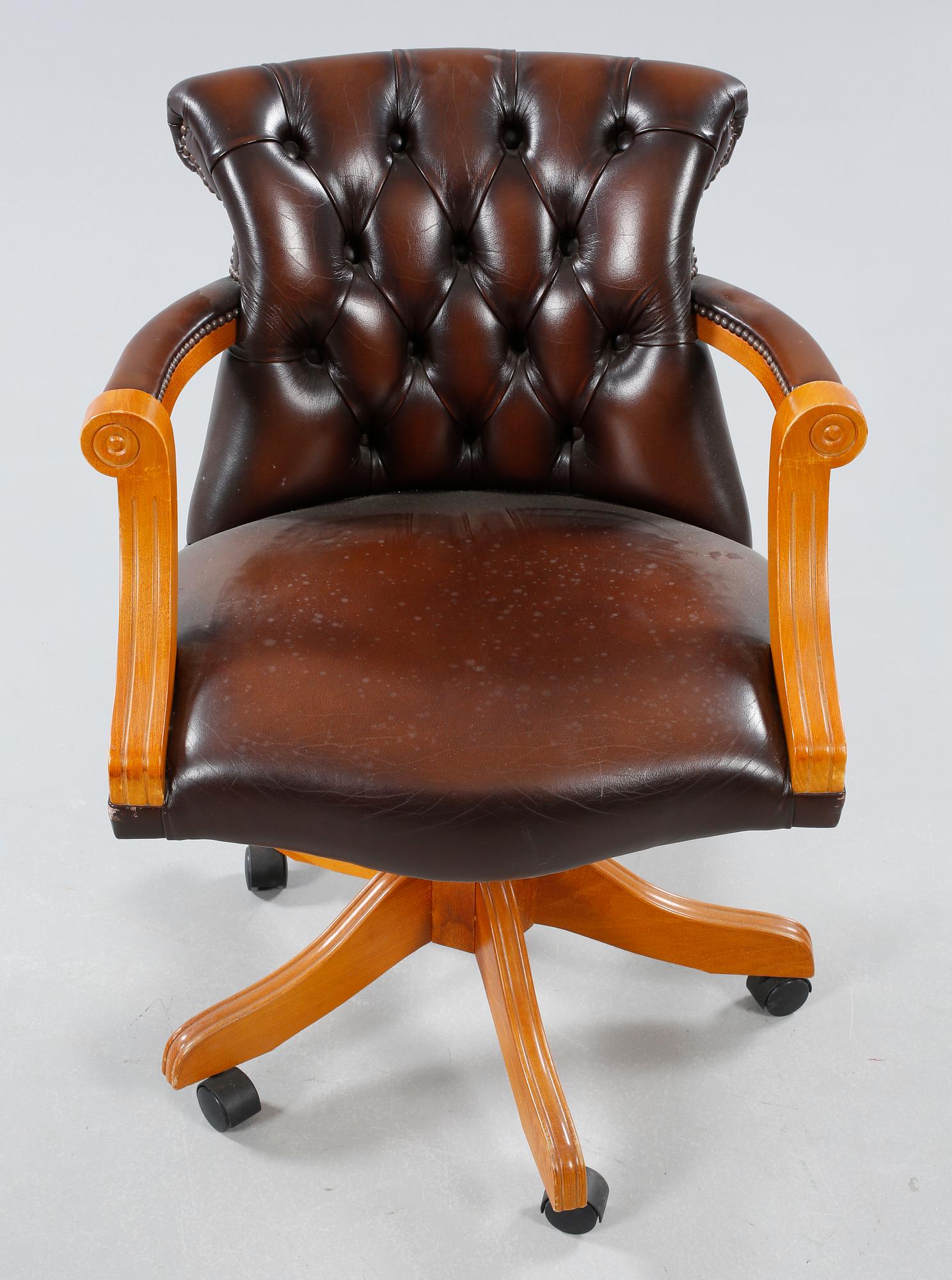 KONTORSTOL, engelsk stil, sent 1900-tal.