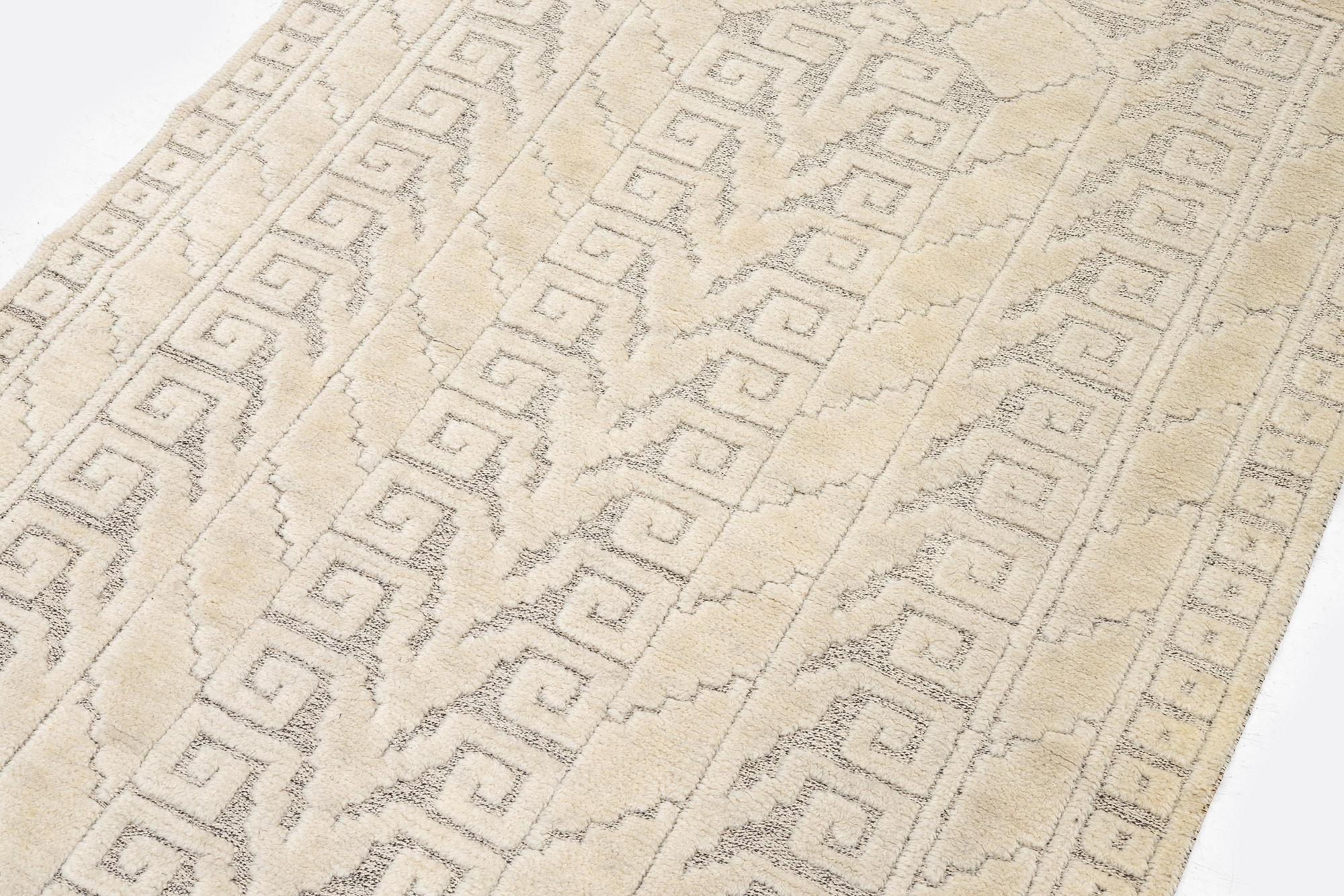 Märta Måås-Fjetterström, matta, "Vita spetsporten", reliefflossa, ca 270 x 164 cm, signerad AB MMF A.C.E. C 1962.