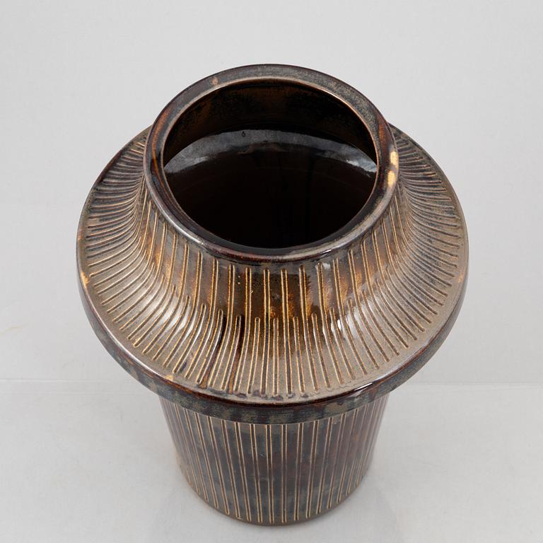 A Stoneware vase, Arabia, Finland, 1960's/70's.