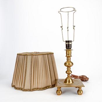 A set of two bronze 1930/40s Baroque style table lamps.