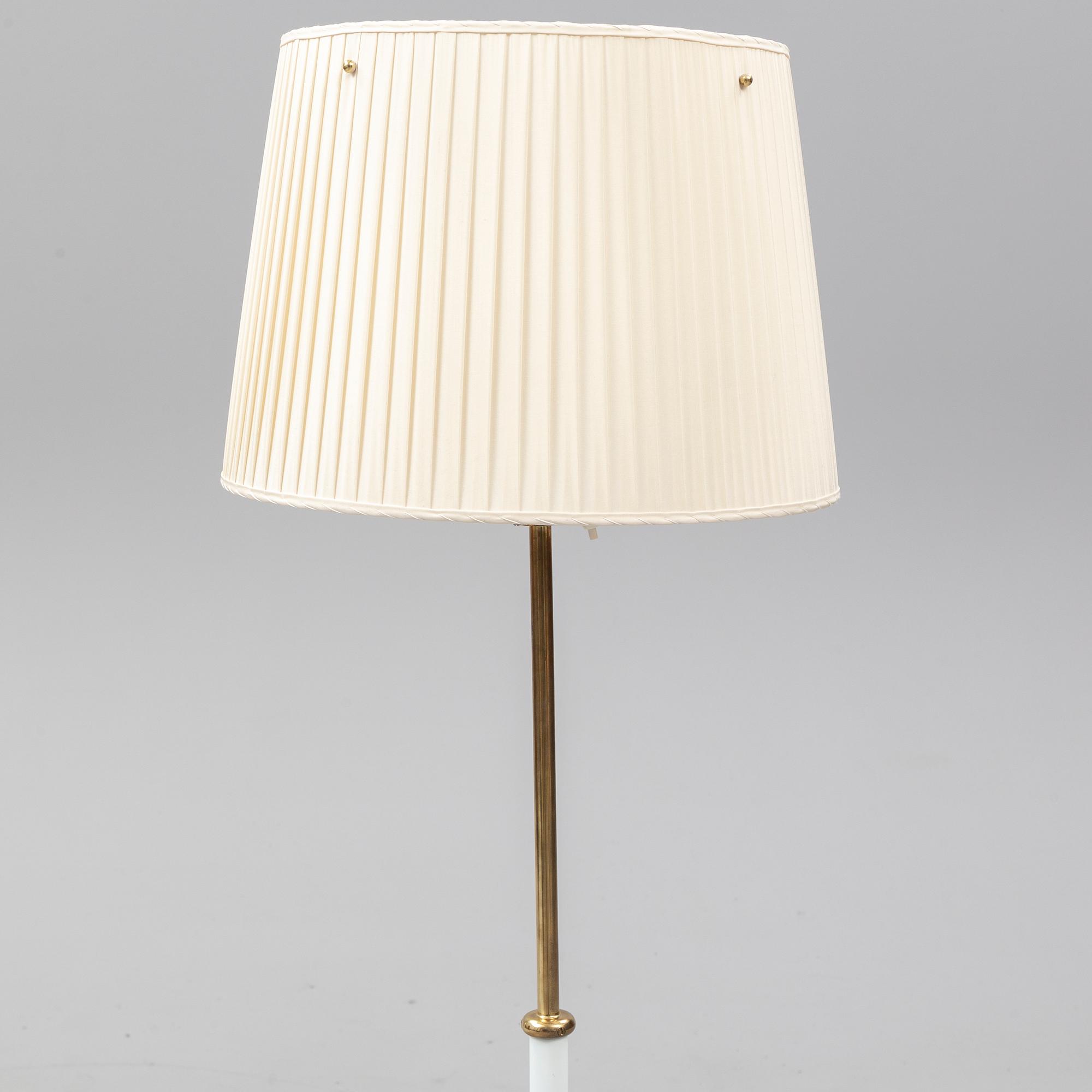 JOSEF FRANK, golvlampa, modell 2564, för Firma Svenskt Tenn.