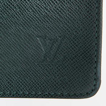 Louis Vuitton, A Taiga leather 'Minuto' Briefcase.