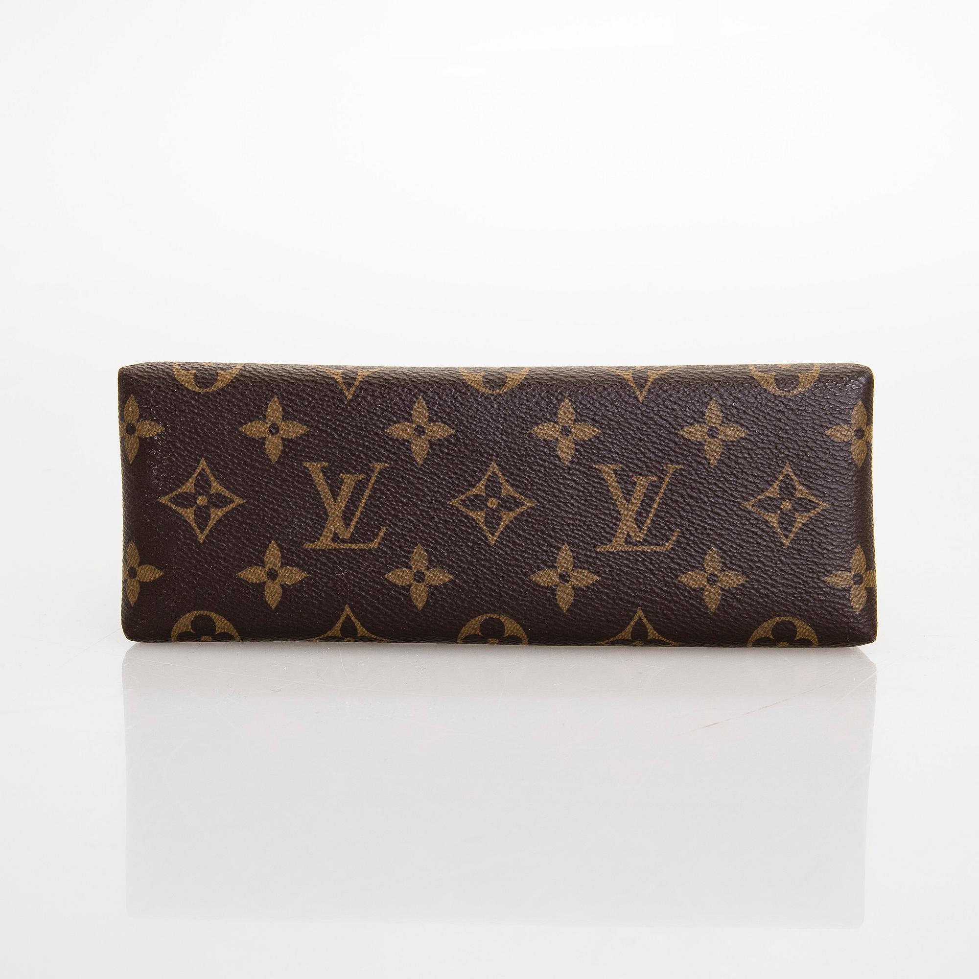 Louis Vuitton, a Monogram "Locky BB" bag.